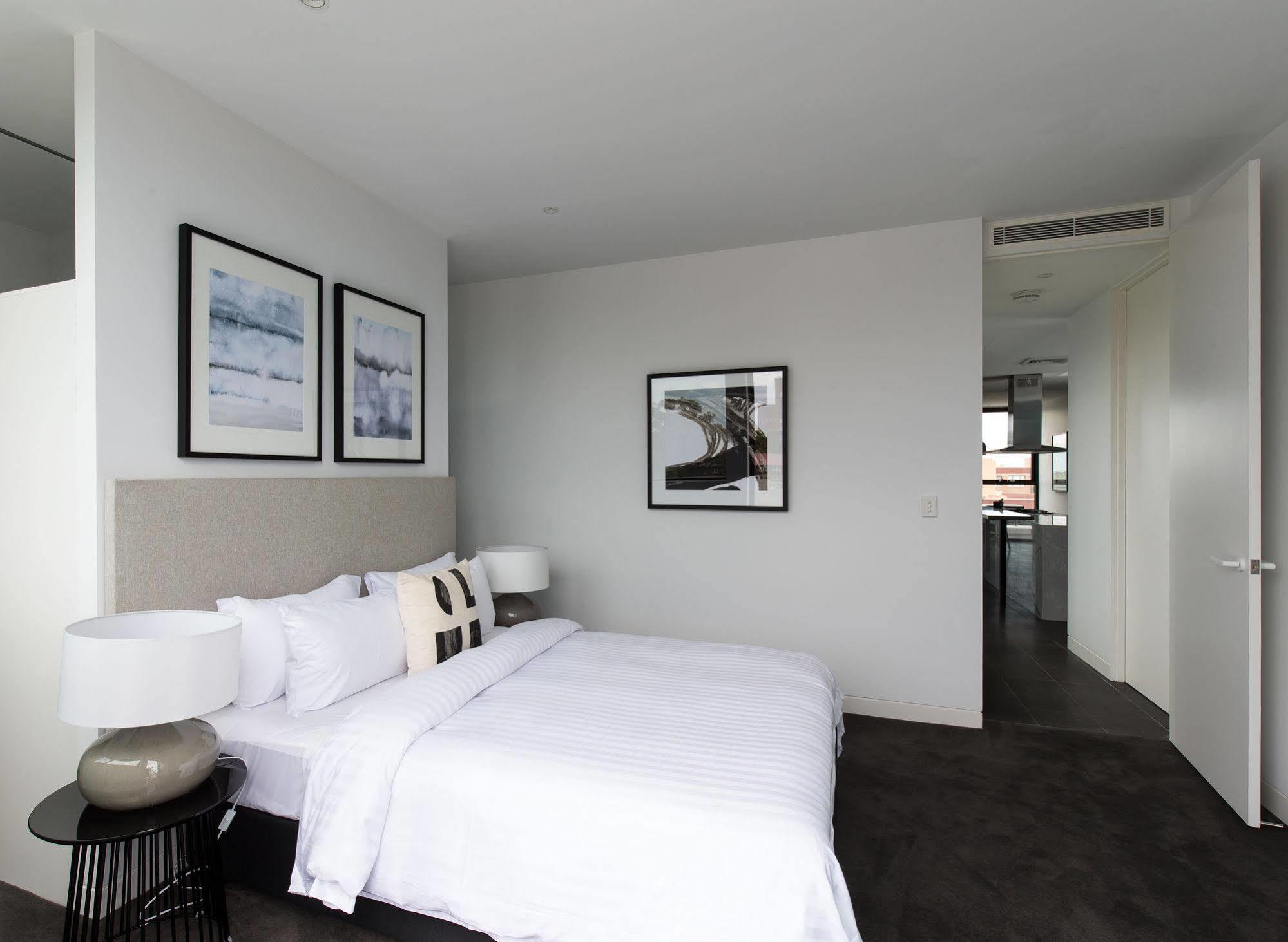 East Central Aparthotel 4*